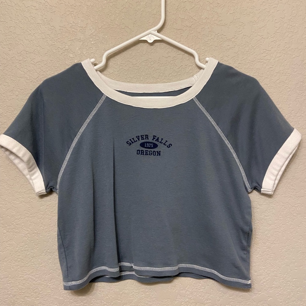 Arizona Jean Company Blue and White Short Sleeve Tee